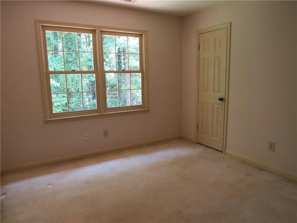 8025 River Circle, Sandy Springs, Georgia 30350, 4 Bedrooms Bedrooms, ,2 BathroomsBathrooms,Residential,Sold,8025 River Circle,5743619