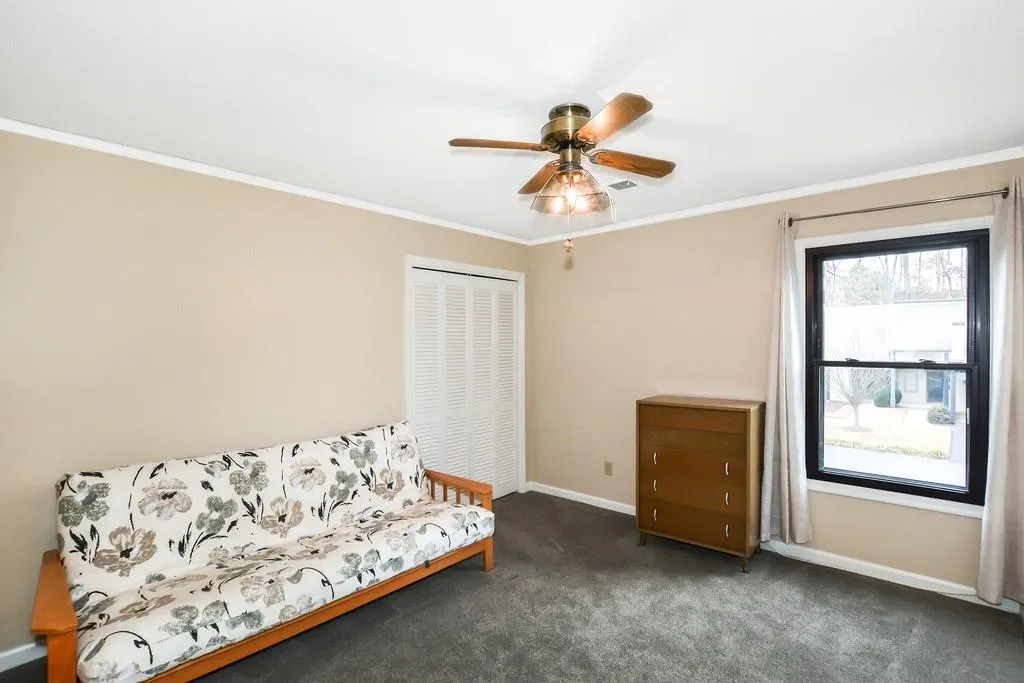 43 Forrest Place, Sandy Springs, Georgia 30328, 3 Bedrooms Bedrooms, ,2 BathroomsBathrooms,Residential,Sold,43 Forrest Place,6501989