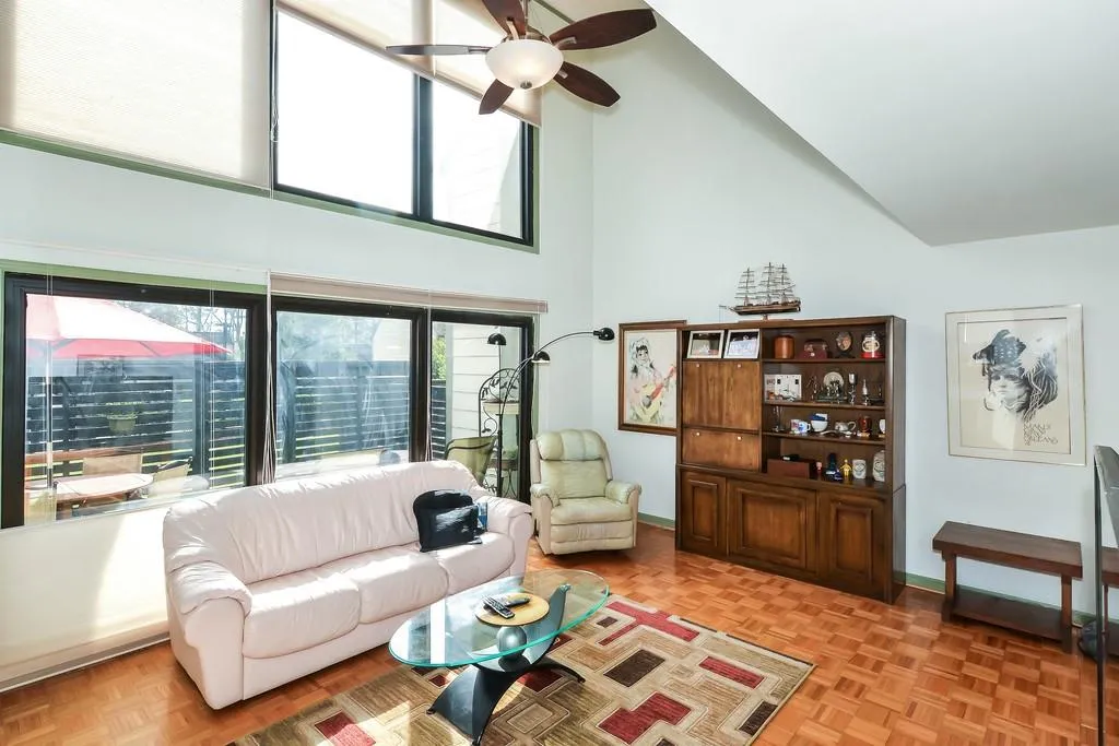 43 Forrest Place, Sandy Springs, Georgia 30328, 3 Bedrooms Bedrooms, ,2 BathroomsBathrooms,Residential,Sold,43 Forrest Place,6501989