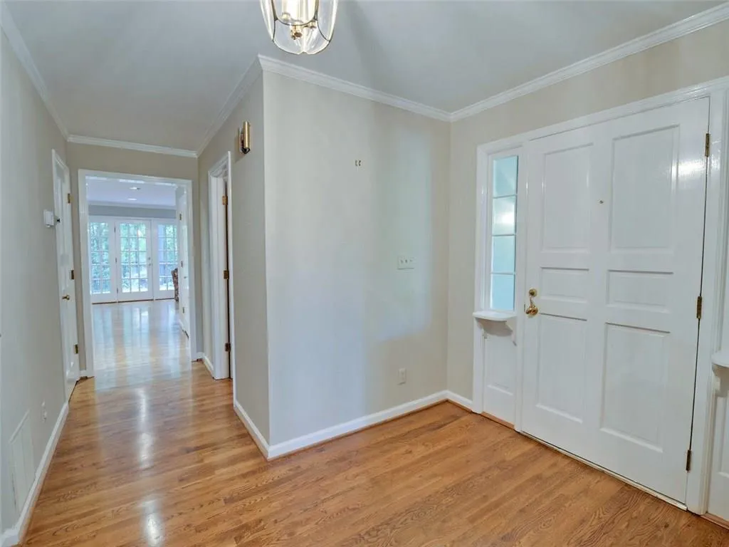 885 Edgewater Trail Nw, Sandy Springs, Georgia 30328, 3 Bedrooms Bedrooms, ,2 BathroomsBathrooms,Residential,Sold,885 Edgewater Trail Nw,5728477