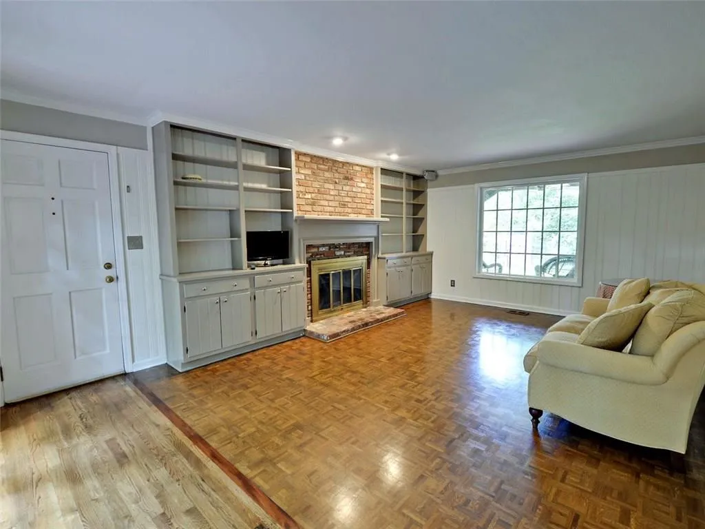 885 Edgewater Trail Nw, Sandy Springs, Georgia 30328, 3 Bedrooms Bedrooms, ,2 BathroomsBathrooms,Residential,Sold,885 Edgewater Trail Nw,5728477