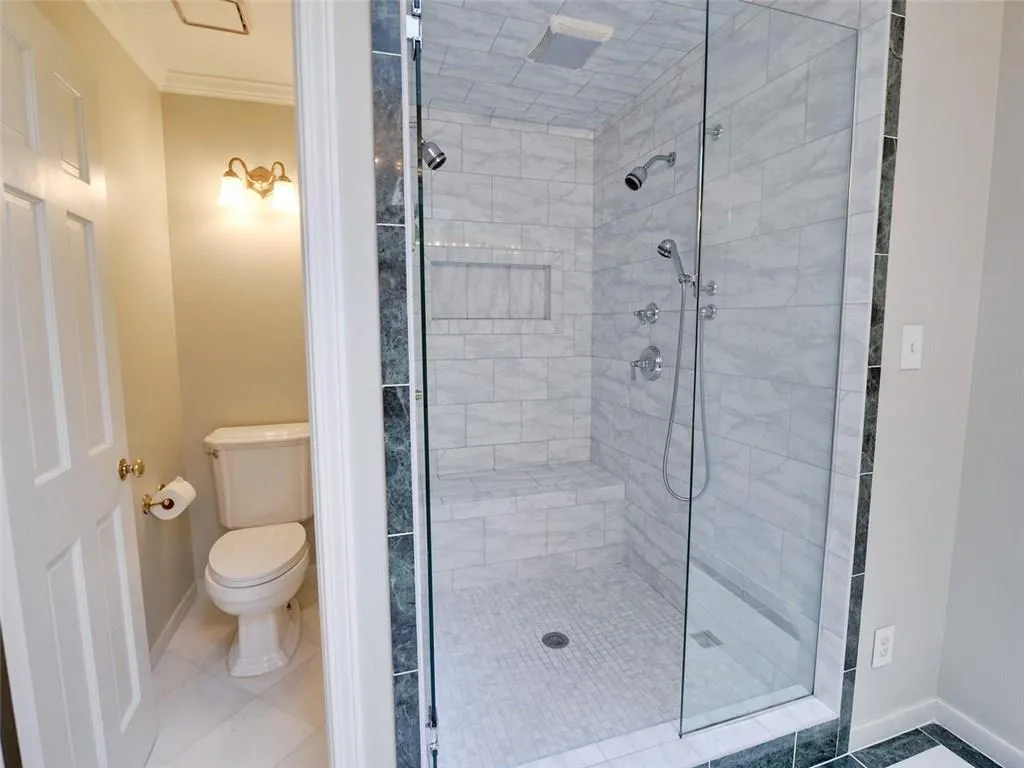 885 Edgewater Trail Nw, Sandy Springs, Georgia 30328, 3 Bedrooms Bedrooms, ,2 BathroomsBathrooms,Residential,Sold,885 Edgewater Trail Nw,5728477