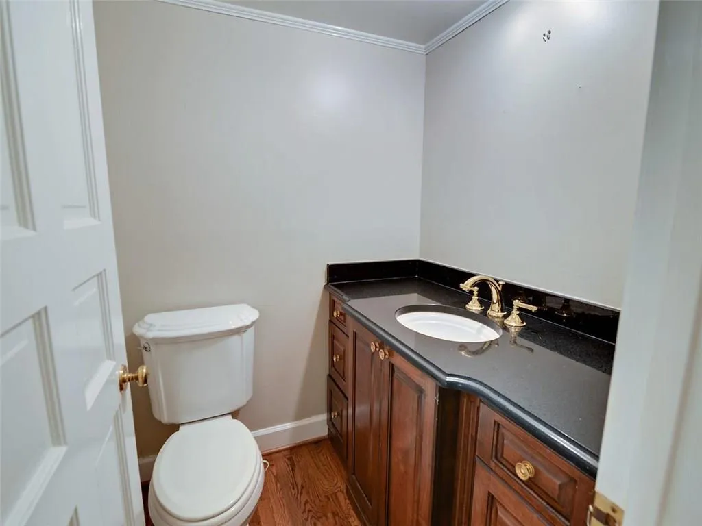 885 Edgewater Trail Nw, Sandy Springs, Georgia 30328, 3 Bedrooms Bedrooms, ,2 BathroomsBathrooms,Residential,Sold,885 Edgewater Trail Nw,5728477