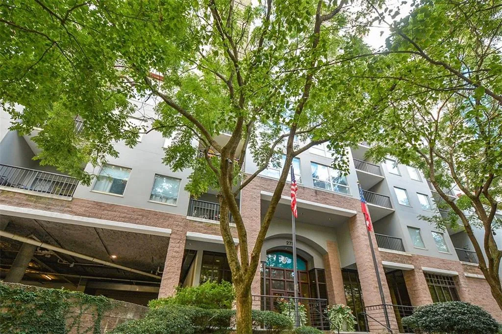 275 13th Street Ne Unit 604, Atlanta, Georgia 30309, 1 Bedroom Bedrooms, ,1 BathroomBathrooms,Residential,Sold,275 13th Street Ne Unit 604,5747194