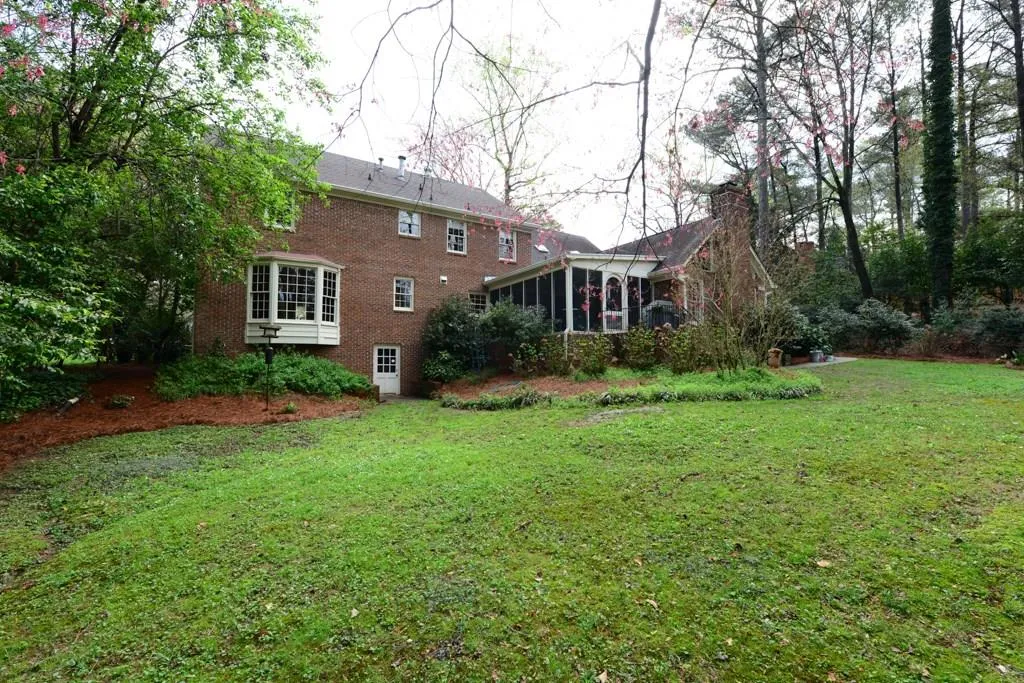 6170 Weatherly Drive, Atlanta, Georgia 30328, 4 Bedrooms Bedrooms, ,4 BathroomsBathrooms,Residential,Sold,6170 Weatherly Drive,5827883