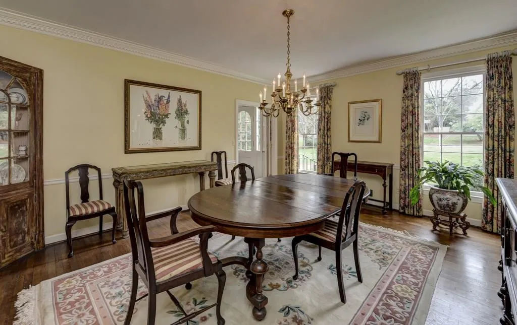 6170 Weatherly Drive, Atlanta, Georgia 30328, 4 Bedrooms Bedrooms, ,4 BathroomsBathrooms,Residential,Sold,6170 Weatherly Drive,5827883