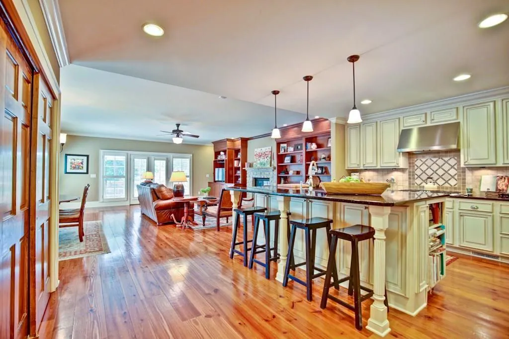 2214 Virginia Place Ne, Atlanta, Georgia 30305, 4 Bedrooms Bedrooms, ,3 BathroomsBathrooms,Residential,Sold,2214 Virginia Place Ne,5737258 2214 Virginia Place Ne, Atlanta, Georgia 30305, 4 Bedrooms Bedrooms, ,3 BathroomsBathrooms,Residential,Sold,2214 Virginia Place Ne,5737258