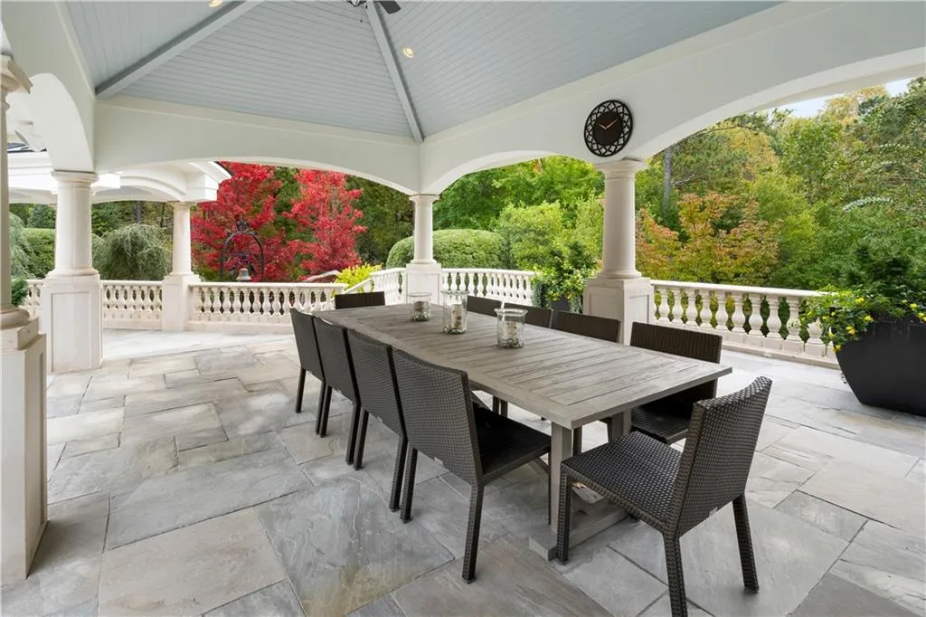40 Cates Ridge Road, Atlanta, Georgia 30327, 6 Bedrooms Bedrooms, ,8 BathroomsBathrooms,Residential,Sold,40 Cates Ridge Road,6660804