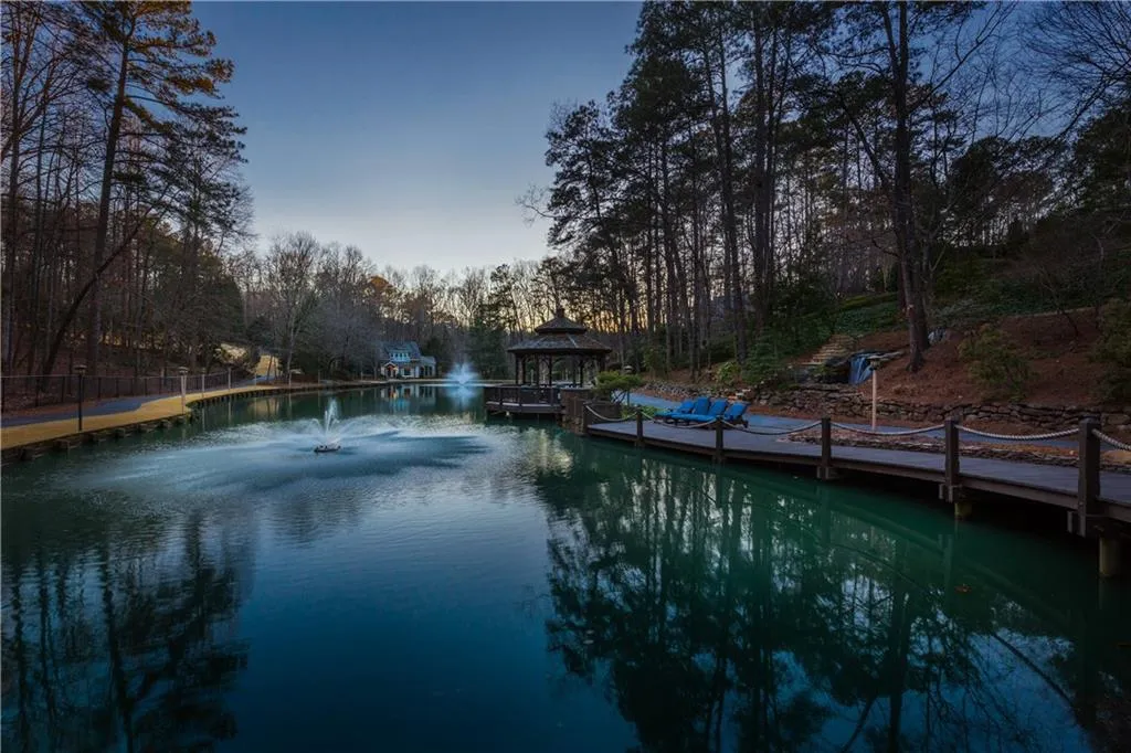 40 Cates Ridge Road, Atlanta, Georgia 30327, 6 Bedrooms Bedrooms, ,8 BathroomsBathrooms,Residential,Sold,40 Cates Ridge Road,6660804
