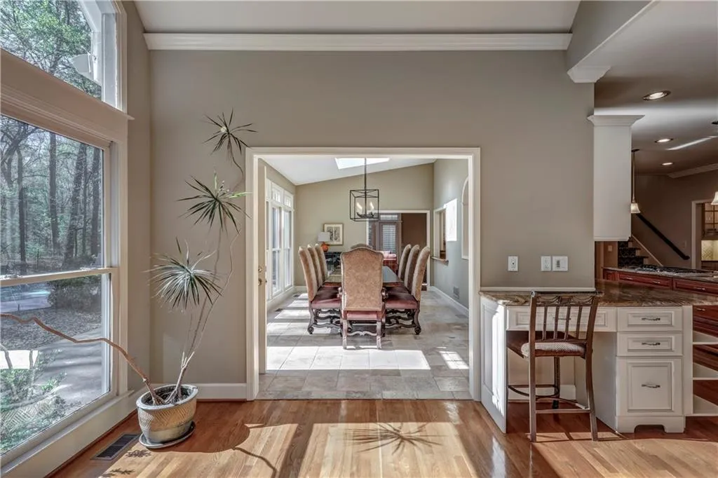 8475 Valemont Drive, Atlanta, Georgia 30350, 5 Bedrooms Bedrooms, ,5 BathroomsBathrooms,Residential,Sold,8475 Valemont Drive,6534771