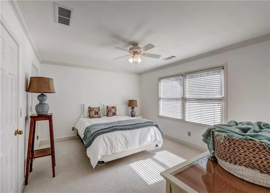 8475 Valemont Drive, Atlanta, Georgia 30350, 5 Bedrooms Bedrooms, ,5 BathroomsBathrooms,Residential,Sold,8475 Valemont Drive,6534771