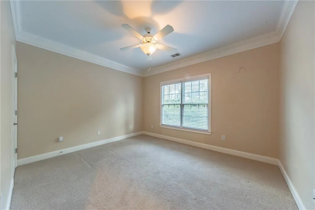5441 Battery Lane Unit 23, Atlanta, Georgia 30342, 3 Bedrooms Bedrooms, ,2 BathroomsBathrooms,Residential,Sold,5441 Battery Lane Unit 23,6715075