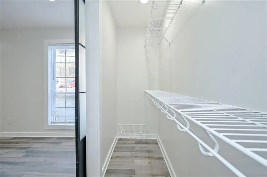 5643 Kingsport Drive, Atlanta, Georgia 30342, 2 Bedrooms Bedrooms, ,2 BathroomsBathrooms,Residential,Sold,5643 Kingsport Drive,7006095