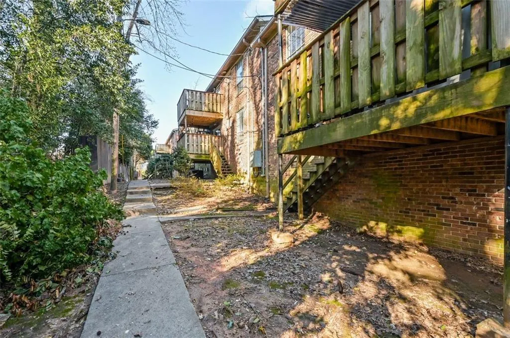 5643 Kingsport Drive, Atlanta, Georgia 30342, 2 Bedrooms Bedrooms, ,2 BathroomsBathrooms,Residential,Sold,5643 Kingsport Drive,7006095