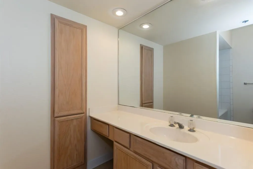 3777 Peachtree Road Ne Unit 1007, Brookhaven, Georgia 30319, 2 Bedrooms Bedrooms, 0 ,2 BathroomsBathrooms,Residential,For Sale,3777 Peachtree Road Ne Unit 1007,7721953