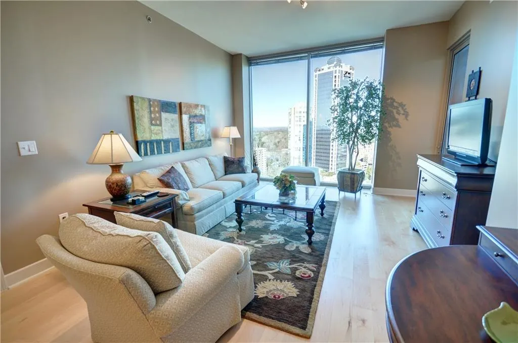 2795 Peachtree Road Ne Unit 1803, Atlanta, Georgia 30305, 2 Bedrooms Bedrooms, ,2 BathroomsBathrooms,Residential,Sold,2795 Peachtree Road Ne Unit 1803,5943460