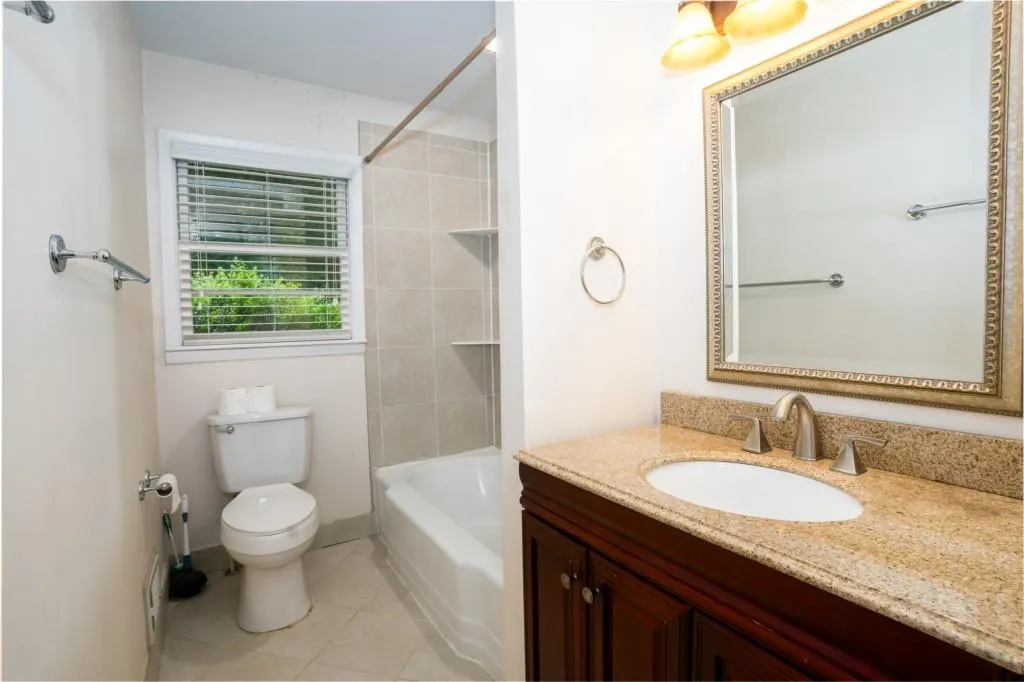 6885 Sunny Brook Lane, Atlanta, Georgia 30328, 4 Bedrooms Bedrooms, ,2 BathroomsBathrooms,Residential,Sold,6885 Sunny Brook Lane,6919046