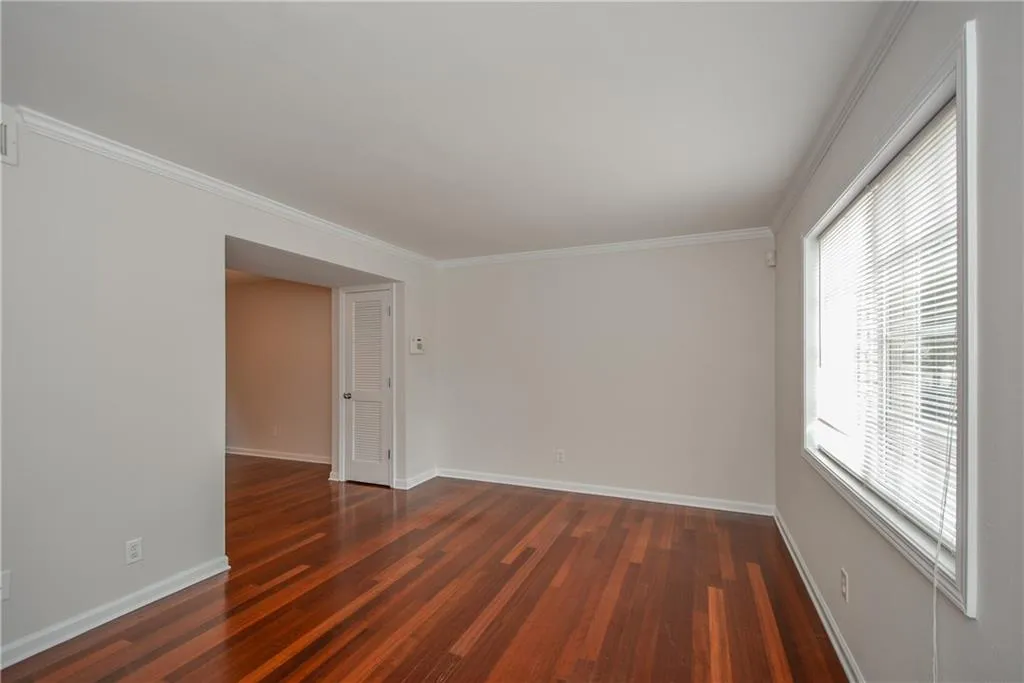 6940 Roswell Road Unit 15f, Sandy Springs, Georgia 30328, 2 Bedrooms Bedrooms, ,1 BathroomBathrooms,Residential,Sold,6940 Roswell Road Unit 15f,6588440