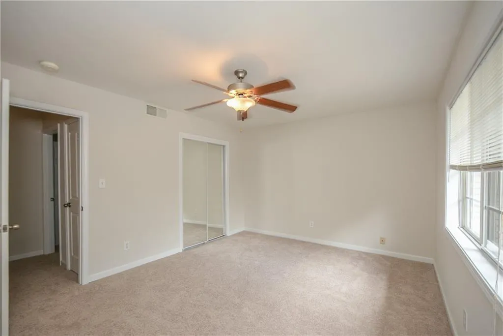 6940 Roswell Road Unit 15f, Sandy Springs, Georgia 30328, 2 Bedrooms Bedrooms, ,1 BathroomBathrooms,Residential,Sold,6940 Roswell Road Unit 15f,6588440