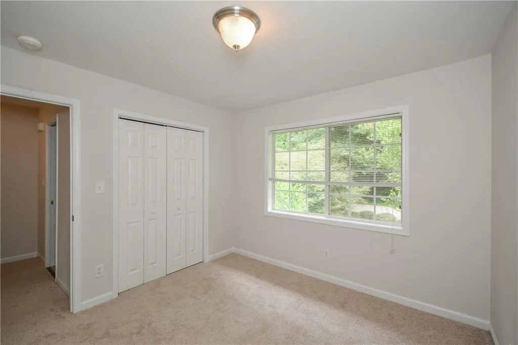 6940 Roswell Road Unit 15f, Sandy Springs, Georgia 30328, 2 Bedrooms Bedrooms, ,1 BathroomBathrooms,Residential,Sold,6940 Roswell Road Unit 15f,6588440