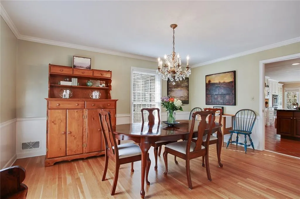 5745 Riverwood Drive Nw, Sandy Springs, Georgia 30328, 4 Bedrooms Bedrooms, ,4 BathroomsBathrooms,Residential,Sold,5745 Riverwood Drive Nw,5793127
