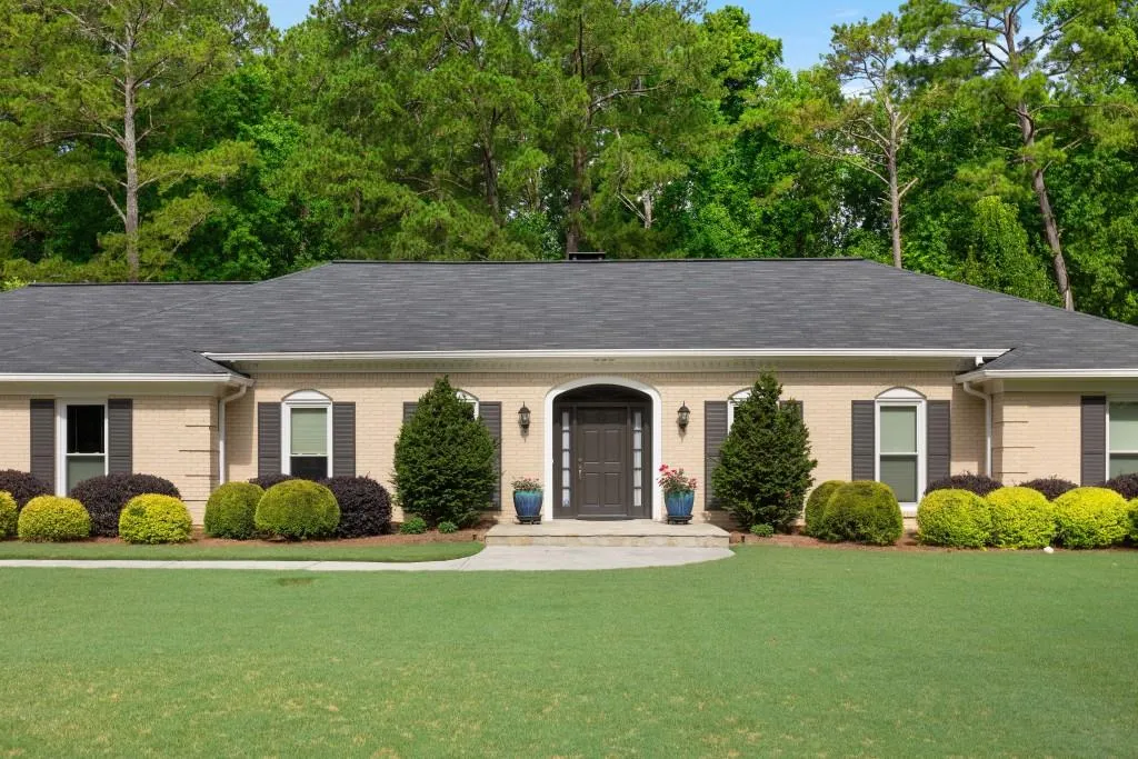 7620 Nesbit Ferry Road, Sandy Springs, Georgia 30350, 4 Bedrooms Bedrooms, ,4 BathroomsBathrooms,Residential,Sold,7620 Nesbit Ferry Road,6908871