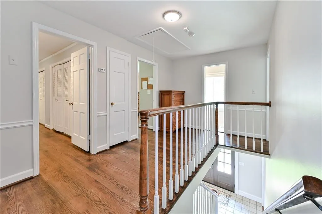 5975 Riverwood Drive, Atlanta, Georgia 30328, 5 Bedrooms Bedrooms, ,3 BathroomsBathrooms,Residential,Sold,5975 Riverwood Drive,6745634