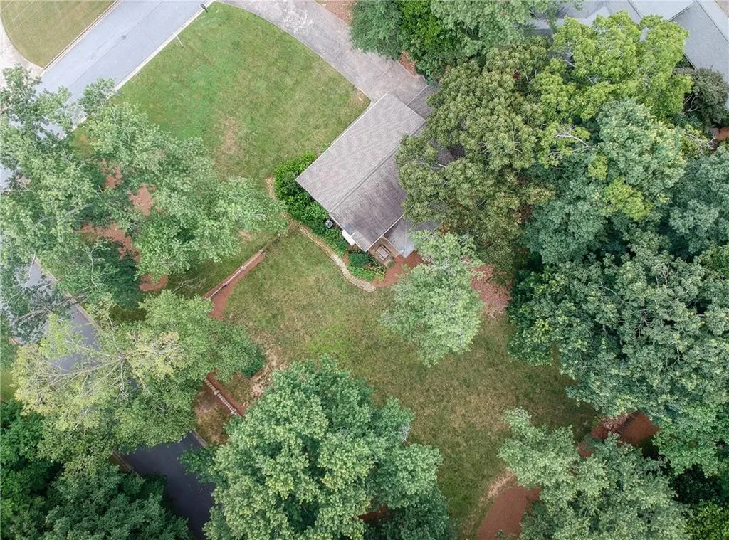 5975 Riverwood Drive, Atlanta, Georgia 30328, 5 Bedrooms Bedrooms, ,3 BathroomsBathrooms,Residential,Sold,5975 Riverwood Drive,6745634