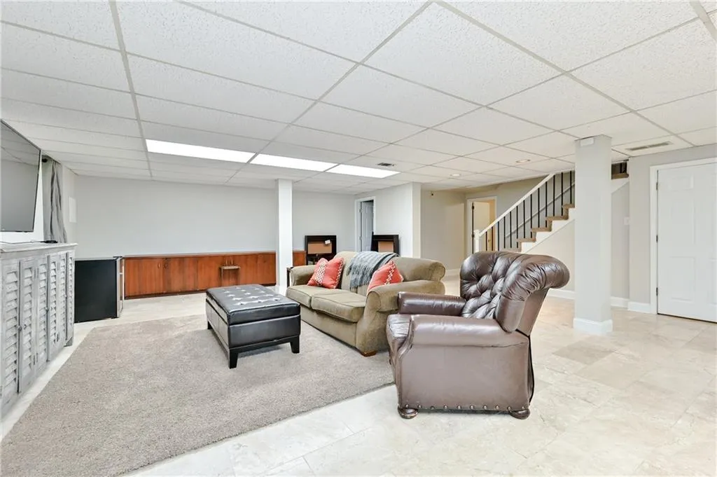 5975 Riverwood Drive, Atlanta, Georgia 30328, 5 Bedrooms Bedrooms, ,3 BathroomsBathrooms,Residential,Sold,5975 Riverwood Drive,6745634