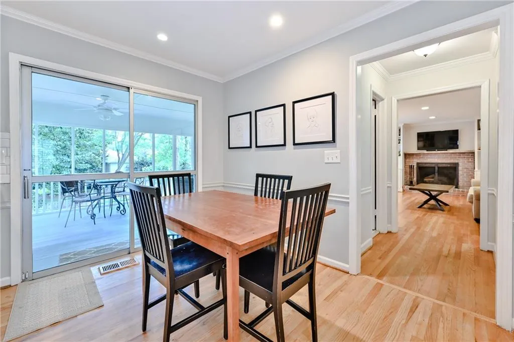 5975 Riverwood Drive, Atlanta, Georgia 30328, 5 Bedrooms Bedrooms, ,3 BathroomsBathrooms,Residential,Sold,5975 Riverwood Drive,6745634