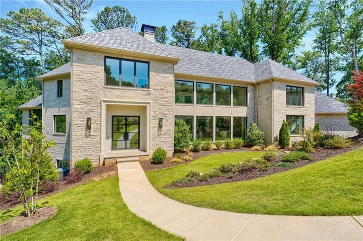 825 Kenry Court, Atlanta, Georgia 30342
