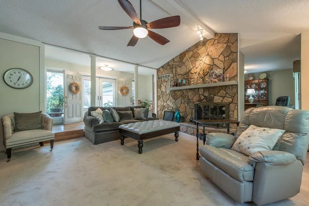 7639 Auden Trail, Sandy Springs, Georgia 30350, 4 Bedrooms Bedrooms, ,3 BathroomsBathrooms,Residential,Sold,7639 Auden Trail,6636647