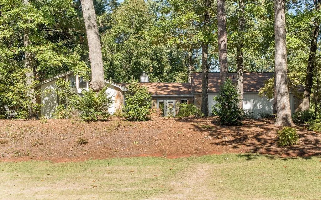 7639 Auden Trail, Sandy Springs, Georgia 30350, 4 Bedrooms Bedrooms, ,3 BathroomsBathrooms,Residential,Sold,7639 Auden Trail,6636647