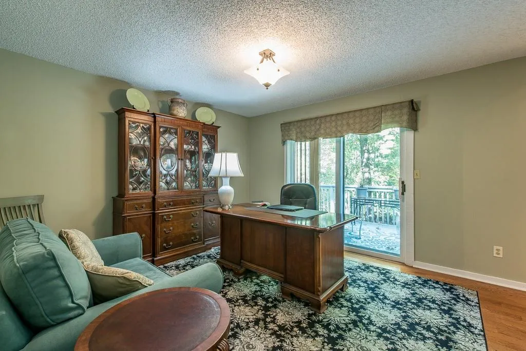 7639 Auden Trail, Sandy Springs, Georgia 30350, 4 Bedrooms Bedrooms, ,3 BathroomsBathrooms,Residential,Sold,7639 Auden Trail,6636647