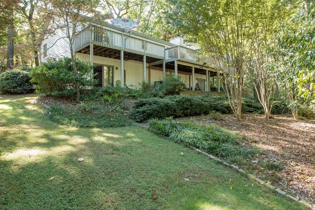 7639 Auden Trail, Sandy Springs, Georgia 30350, 4 Bedrooms Bedrooms, ,3 BathroomsBathrooms,Residential,Sold,7639 Auden Trail,6636647