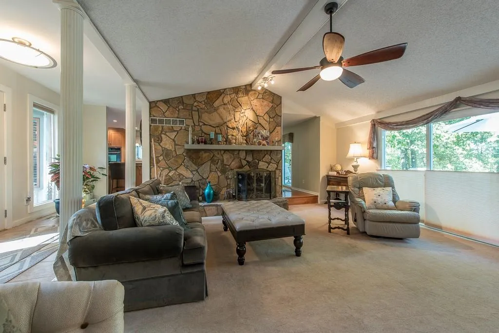 7639 Auden Trail, Sandy Springs, Georgia 30350, 4 Bedrooms Bedrooms, ,3 BathroomsBathrooms,Residential,Sold,7639 Auden Trail,6636647