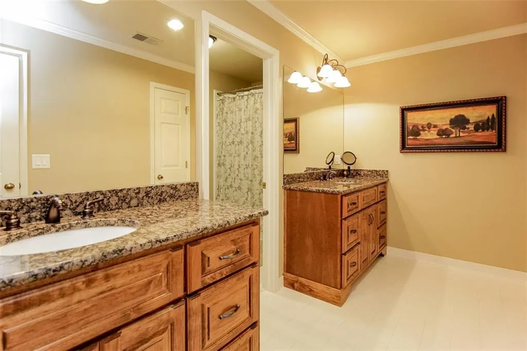 600 Avignon Court, Sandy Springs, Georgia 30350, 4 Bedrooms Bedrooms, ,3 BathroomsBathrooms,Residential,Sold,600 Avignon Court,5681051