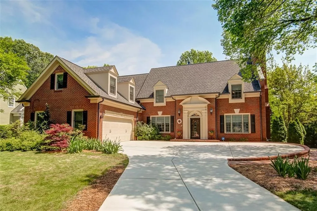 600 Avignon Court, Sandy Springs, Georgia 30350, 4 Bedrooms Bedrooms, ,3 BathroomsBathrooms,Residential,Sold,600 Avignon Court,5681051