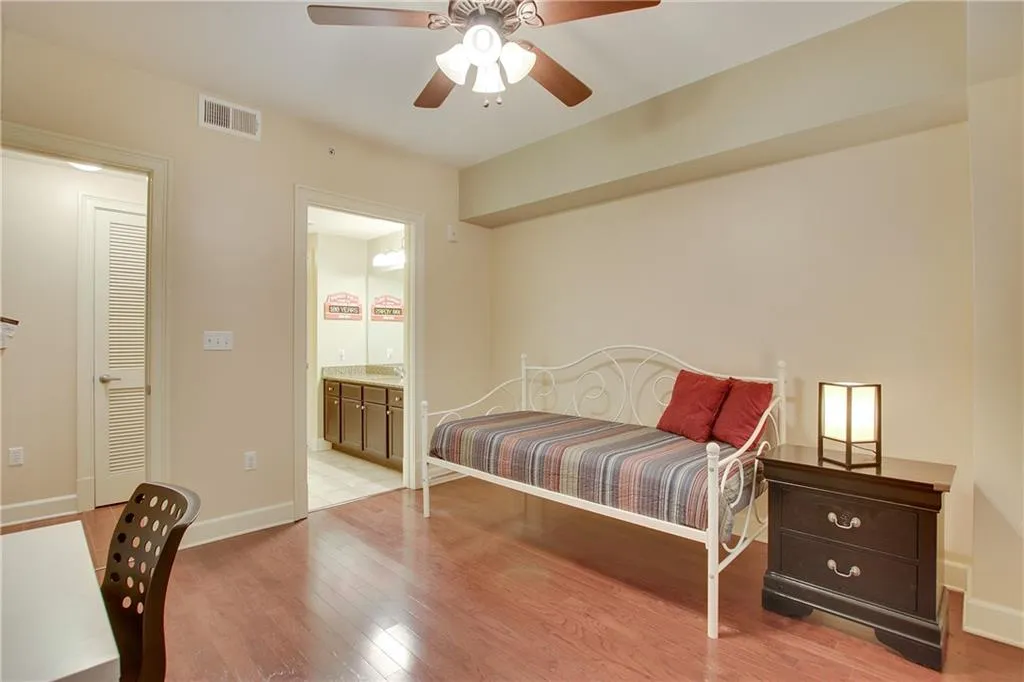 200 River Vista Drive Unit 111, Atlanta, Georgia 30339, 2 Bedrooms Bedrooms, ,2 BathroomsBathrooms,Residential,Sold,200 River Vista Drive Unit 111,6792225
