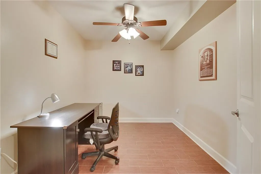 200 River Vista Drive Unit 111, Atlanta, Georgia 30339, 2 Bedrooms Bedrooms, ,2 BathroomsBathrooms,Residential,Sold,200 River Vista Drive Unit 111,6792225