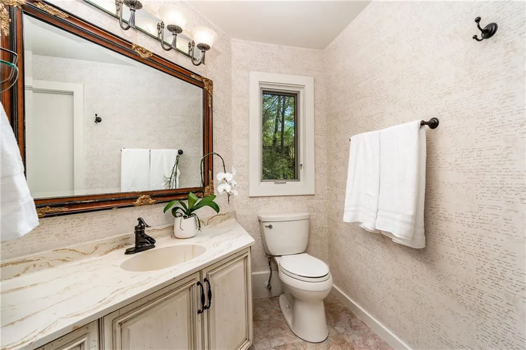 365 Ferry Landing, Atlanta, Georgia 30328, 4 Bedrooms Bedrooms, ,4 BathroomsBathrooms,Residential,Sold,365 Ferry Landing,7034753