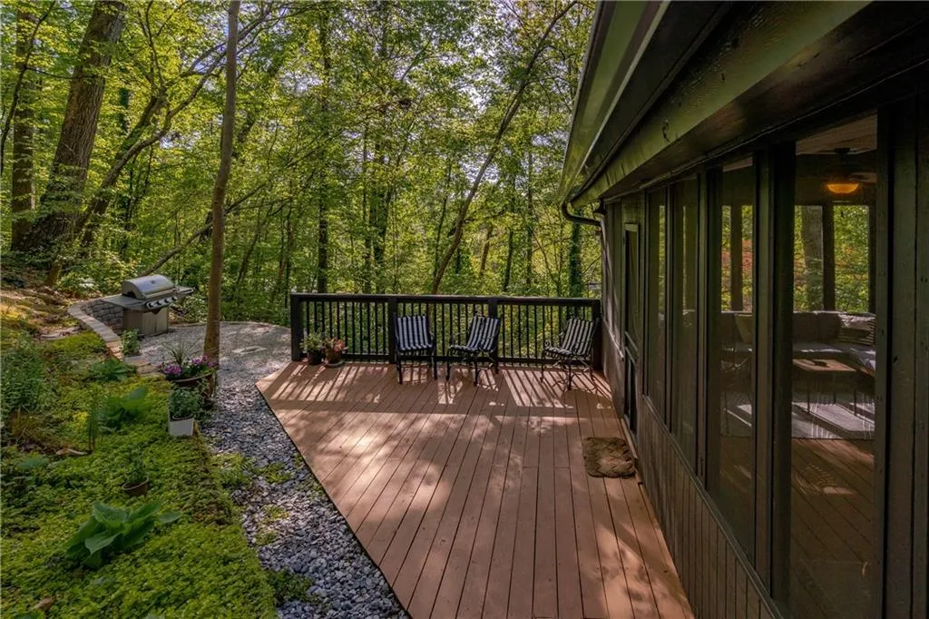 365 Ferry Landing, Atlanta, Georgia 30328, 4 Bedrooms Bedrooms, ,4 BathroomsBathrooms,Residential,Sold,365 Ferry Landing,7034753