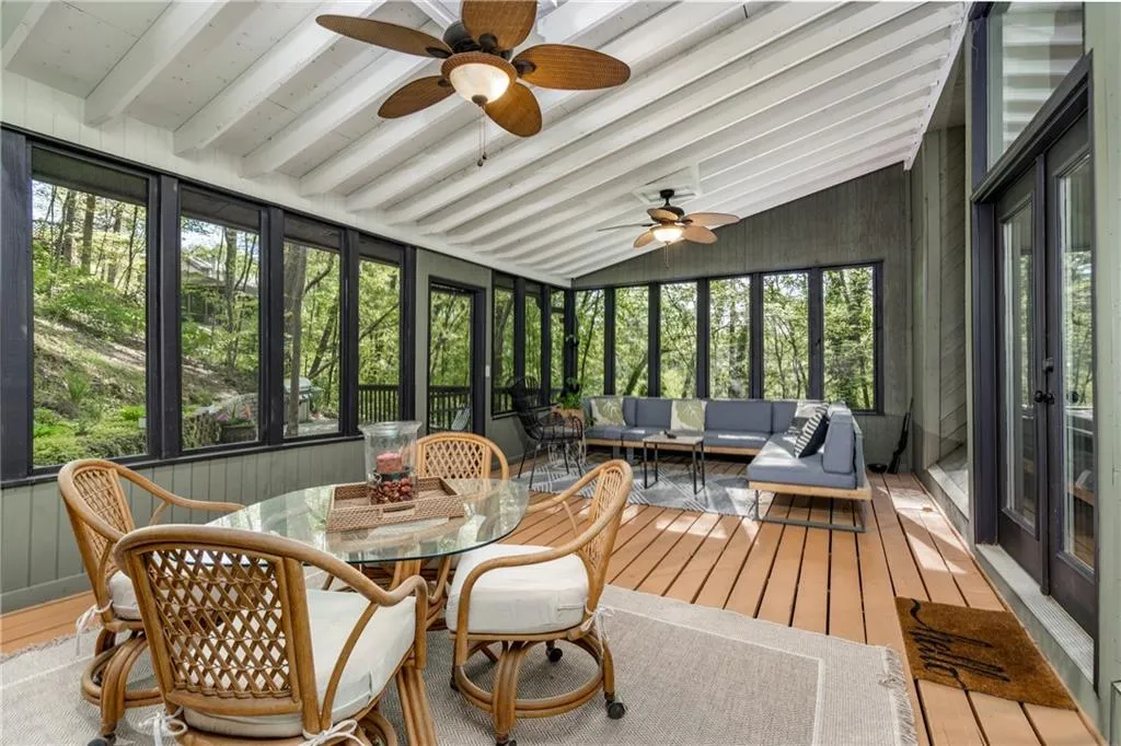 365 Ferry Landing, Atlanta, Georgia 30328, 4 Bedrooms Bedrooms, ,4 BathroomsBathrooms,Residential,Sold,365 Ferry Landing,7034753