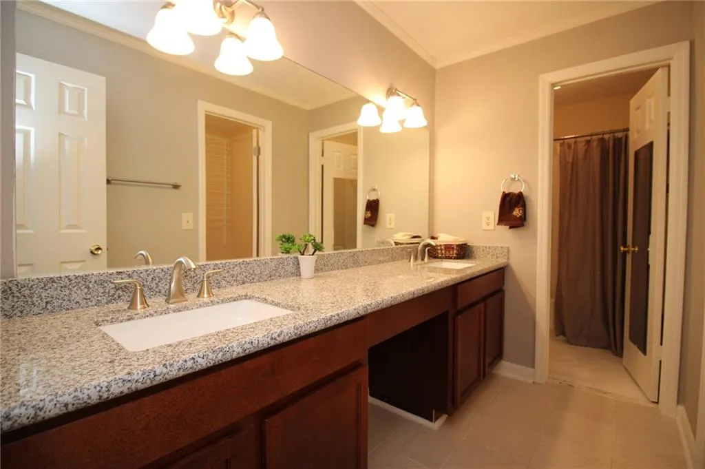 804 Brandywine Circle, Atlanta, Georgia 30350, 3 Bedrooms Bedrooms, ,2 BathroomsBathrooms,Residential,Sold,804 Brandywine Circle,5766000