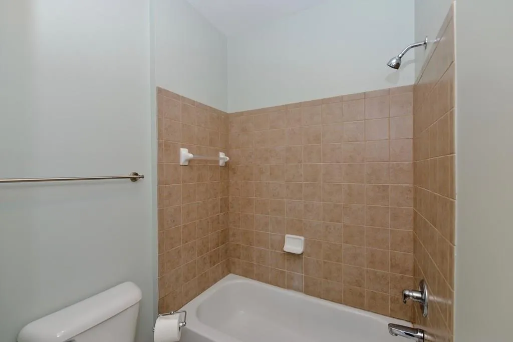 189 Le Gran Court, Atlanta, Georgia 30328, 2 Bedrooms Bedrooms, ,2 BathroomsBathrooms,Residential,Sold,189 Le Gran Court,5998296