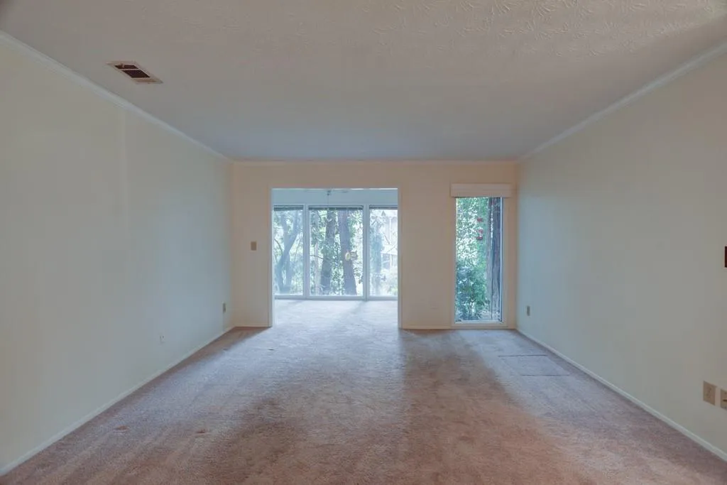 706 Vicksburg Place, Sandy Springs, Georgia 30350, 3 Bedrooms Bedrooms, ,2 BathroomsBathrooms,Residential,Sold,706 Vicksburg Place,6624709