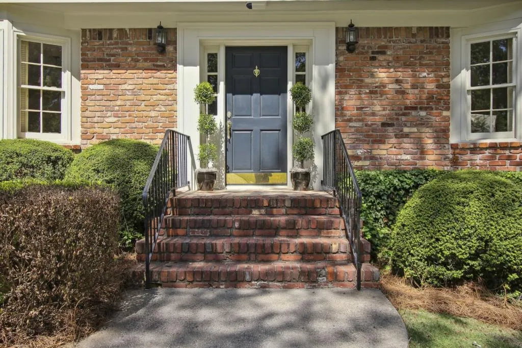 6740 Chesapeake Point Nw, Sandy Springs, Georgia 30328, 4 Bedrooms Bedrooms, ,2 BathroomsBathrooms,Residential,Sold,6740 Chesapeake Point Nw,7205419