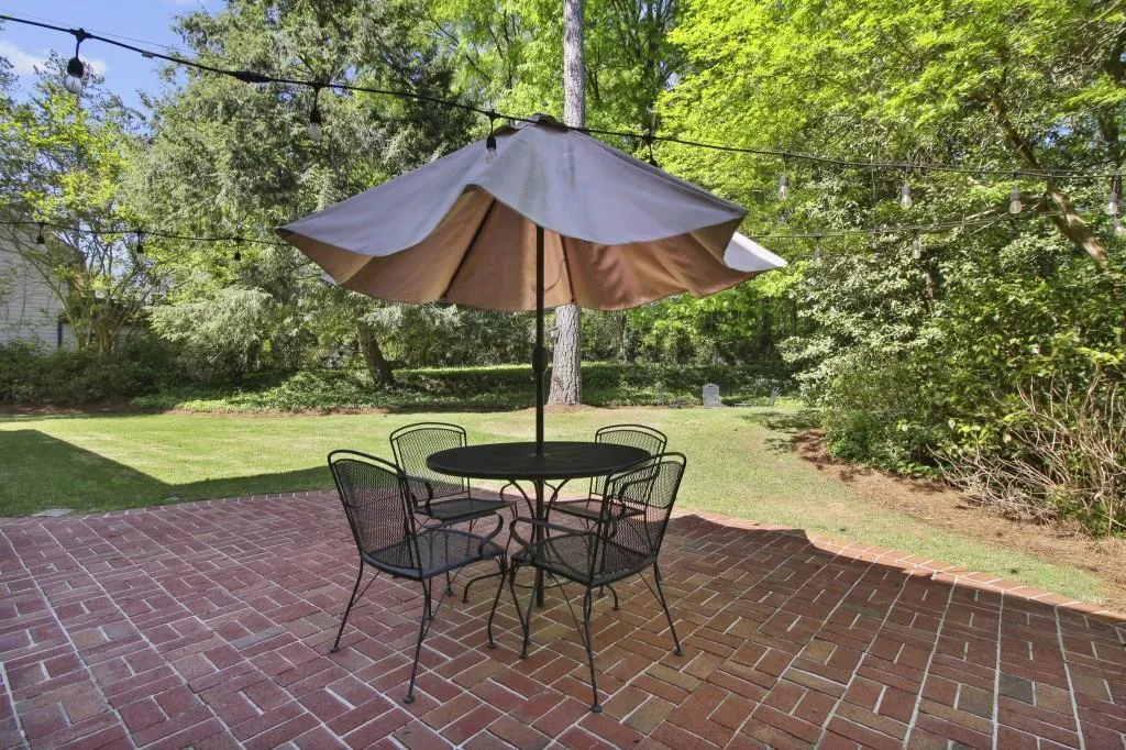 6740 Chesapeake Point Nw, Sandy Springs, Georgia 30328, 4 Bedrooms Bedrooms, ,2 BathroomsBathrooms,Residential,Sold,6740 Chesapeake Point Nw,7205419