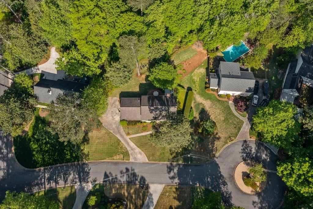 6740 Chesapeake Point Nw, Sandy Springs, Georgia 30328, 4 Bedrooms Bedrooms, ,2 BathroomsBathrooms,Residential,Sold,6740 Chesapeake Point Nw,7205419