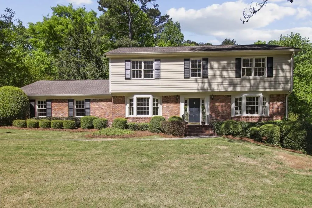 6740 Chesapeake Point Nw, Sandy Springs, Georgia 30328, 4 Bedrooms Bedrooms, ,2 BathroomsBathrooms,Residential,Sold,6740 Chesapeake Point Nw,7205419